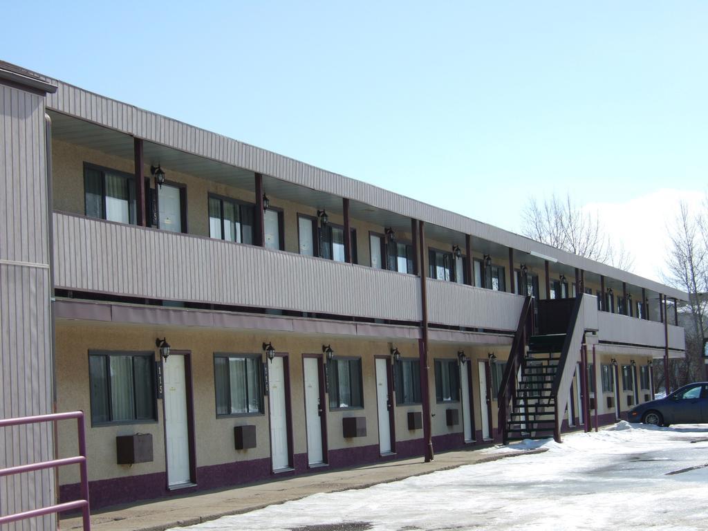 Wild Rose Inn Vegreville Exterior photo