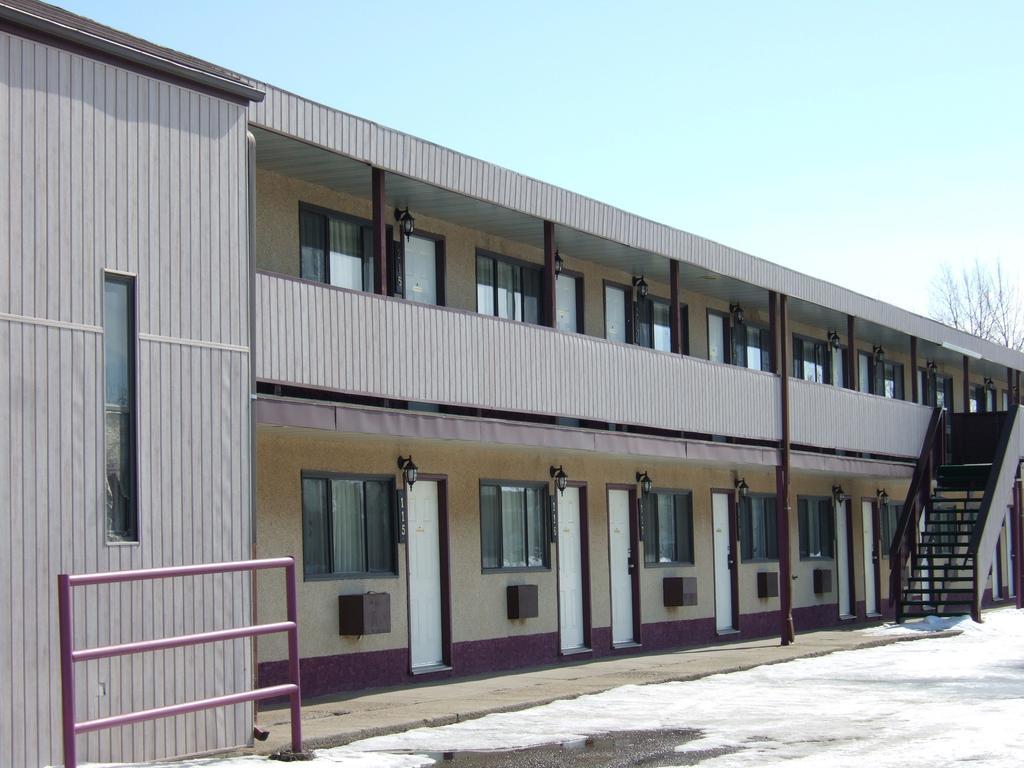 Wild Rose Inn Vegreville Exterior photo